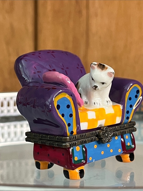 Limoges Style Trinket Box Other - Limoges Style - Whimsical Cat-On-Chair Hand Painted Metal Hinged Trinket Box